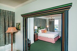 The Pontchartrain Hotel