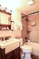 Yellowstone Gateway Inn