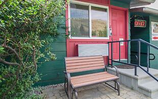 Yellowstone Gateway Inn