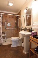 Yellowstone Gateway Inn