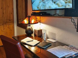 Sheridan House Inn - Adult Only