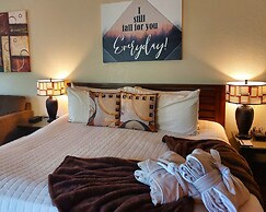 Sheridan House Inn - Adult Only