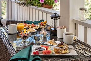 Sheridan House Inn - Adult Only