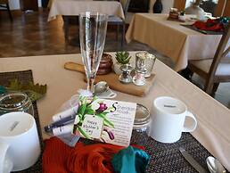 Sheridan House Inn - Adult Only