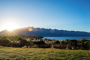 Platinum Queenstown Villas