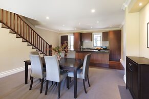 Platinum Queenstown Villas