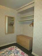 Tropicana Suite Hotel