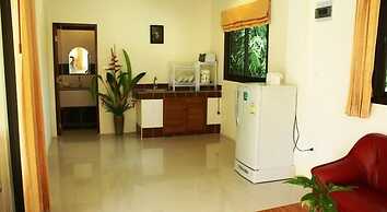 Baan Saensook Villas