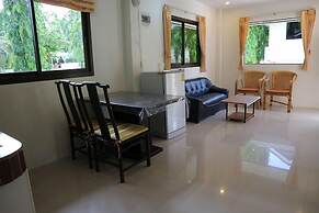 Baan Saensook Villas