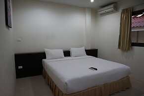 Baan Saensook Villas