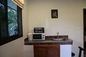 Baan Saensook Villas