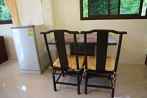 Baan Saensook Villas