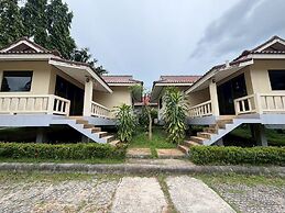 Baan Saensook Villas