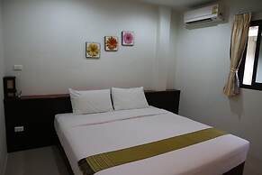 Baan Saensook Villas