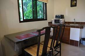 Baan Saensook Villas