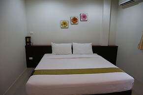 Baan Saensook Villas