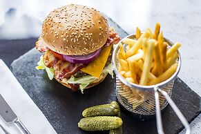 Jump INN Hotel Belgrade