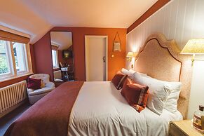 Bel & The Dragon Churt