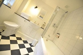 Bel & The Dragon Churt