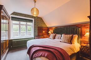 Bel & The Dragon Churt