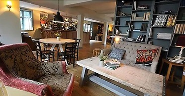 Bel & The Dragon Churt