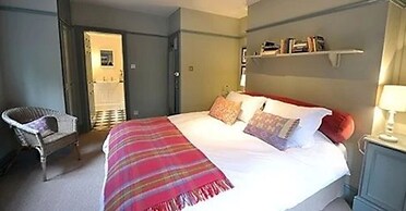 Bel & The Dragon Churt