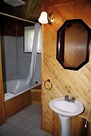 Kan-à-Mouche Pourvoirie Auberge et Chalets