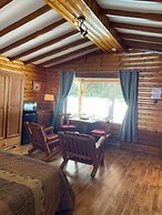 Kan-à-Mouche Pourvoirie Auberge et Chalets