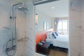 Seaside Jomtien Beach