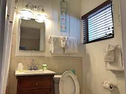 The Pelican Key Largo Cottages