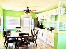 The Pelican Key Largo Cottages
