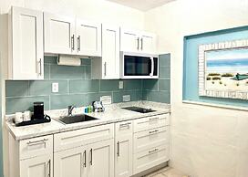 The Pelican Key Largo Cottages