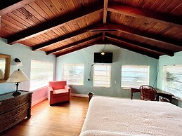 The Pelican Key Largo Cottages