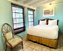 The Pelican Key Largo Cottages