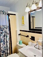 The Pelican Key Largo Cottages