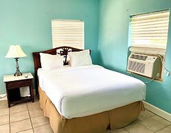 The Pelican Key Largo Cottages