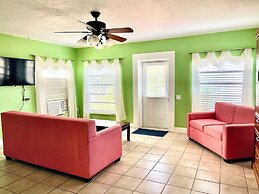 The Pelican Key Largo Cottages