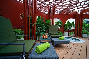 Me Saigon Boutique Hotel