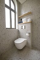 Me Saigon Boutique Hotel