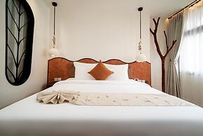 Me Saigon Boutique Hotel