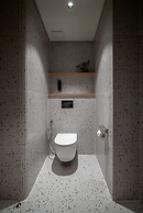 Me Saigon Boutique Hotel