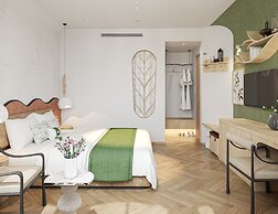 Me Saigon Boutique Hotel