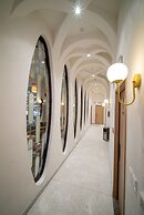 Me Saigon Boutique Hotel