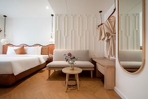 Me Saigon Boutique Hotel