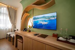 Me Saigon Boutique Hotel