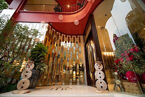 Me Saigon Boutique Hotel
