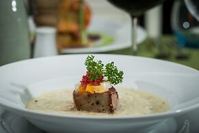 Nita By Vo Luxury Hotel