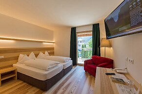 Hotel Dolomiten