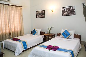 Tropical Breeze Guesthouse