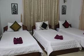 Tropical Breeze Guesthouse